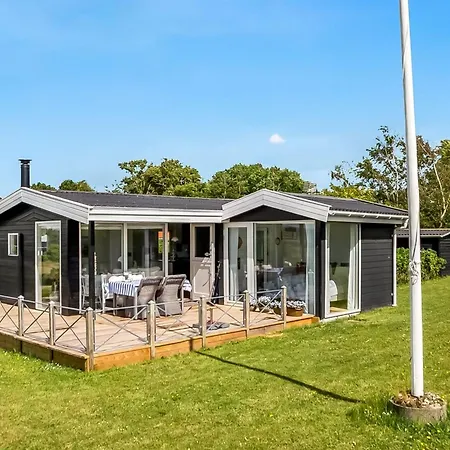 Gustav - 50m From The Sea By Interhome * Knebel